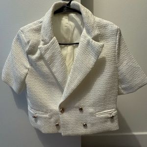 Cropped tweed white short sleeve blazer